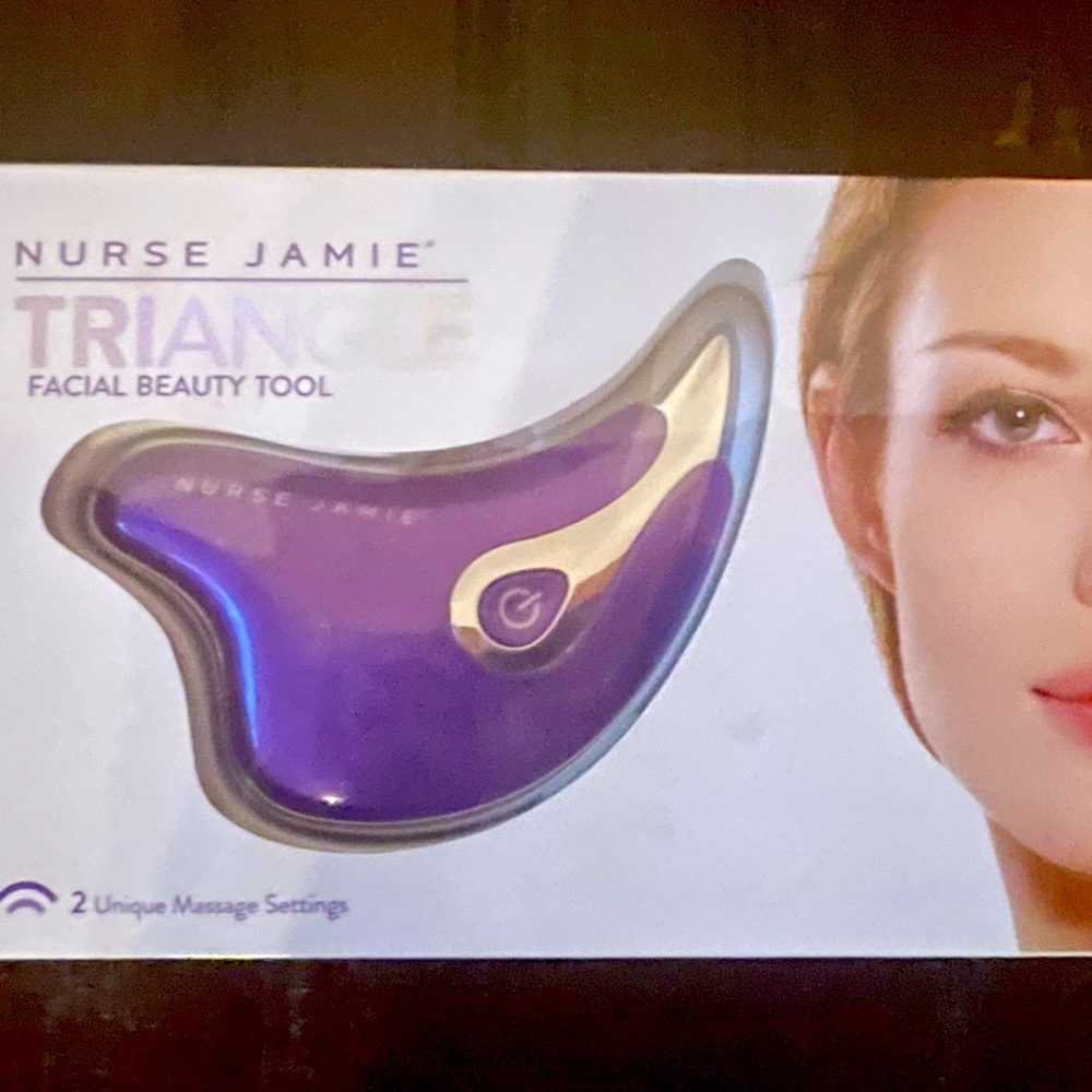 BNWT Nurse Jamie Triangle Facial tool